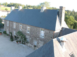Vue a&eacute;rienne du Manoir de la Dr&ocirc;me &agrave; Balleroy (14)